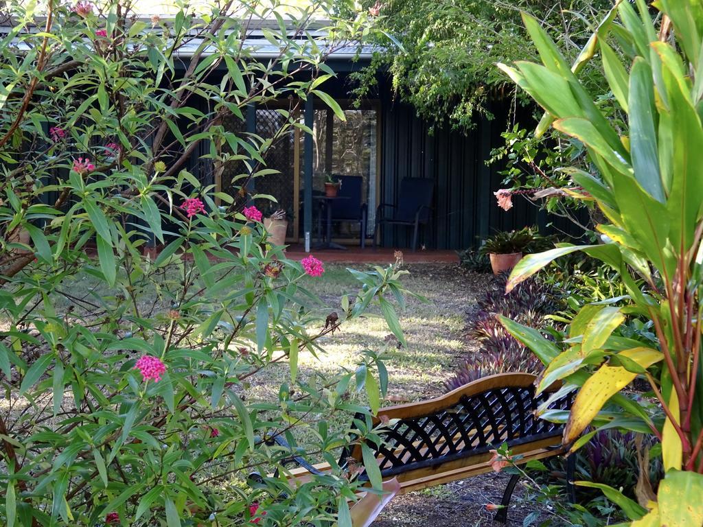 Lagoon Pocket Bed & Breakfast 外观 照片